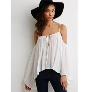 Forever 21 open shoulder trapeze top size small